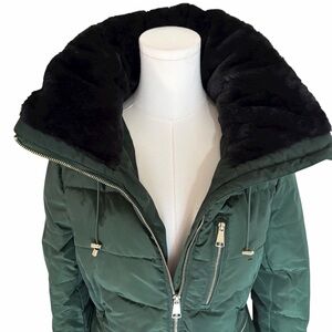 ZARA TRF| Removable Hooded Puffer Jacket Dark Green | Faux Fur Collar | XS